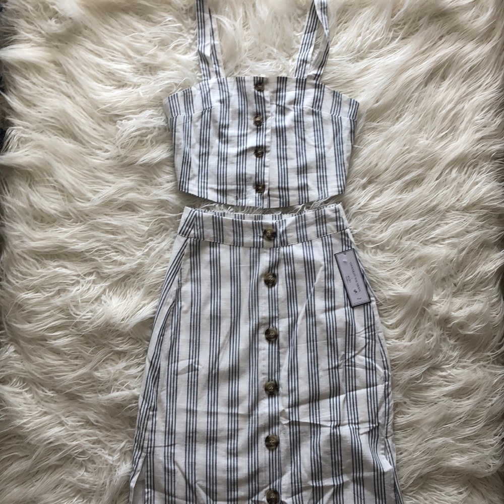 Two piece set